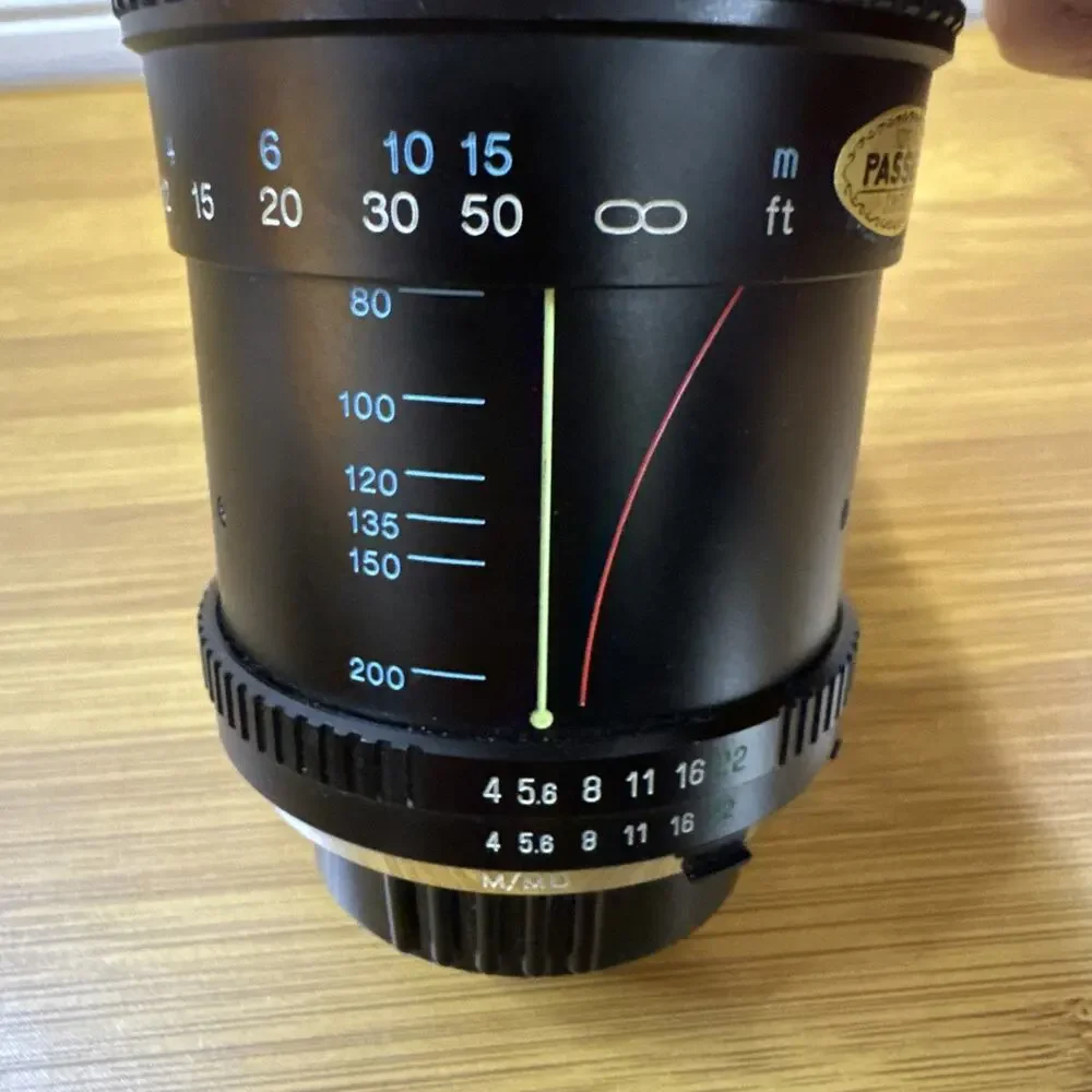 Tokina RMC II 80-200mm f/4 Telephoto Zoom Lens for Canon FD Manual Focus Vintage